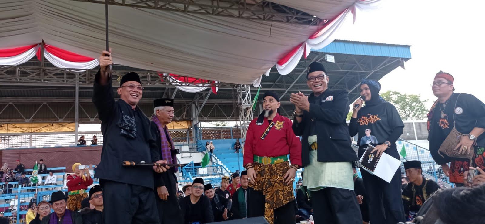 Walikota Cilegon Hadiri Festival Golok Day Reborn 2022